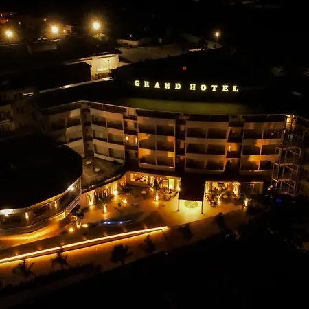 Grand President Hotel 4*