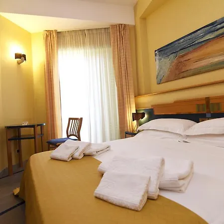 Hotel Grand President 4*