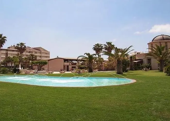 Grand President Hotel 4*