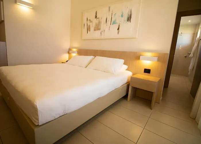 Hotel Grand President 4*