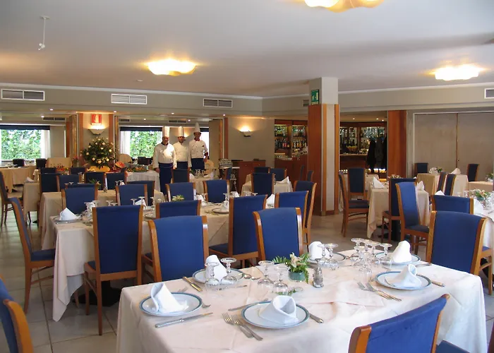 Hotel Grand President 4*