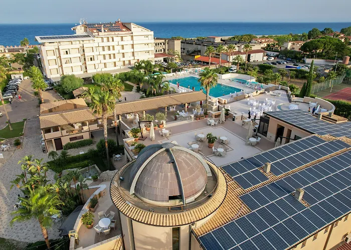 Grand President Hotel