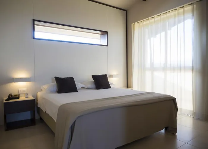 Hotel Grand President 4*