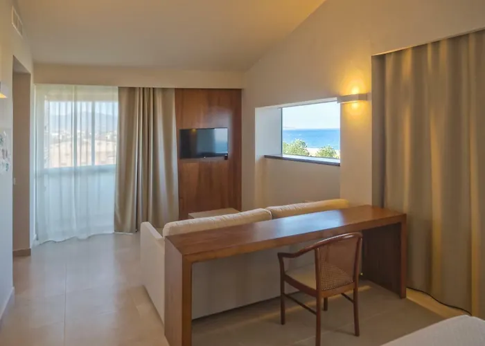 Hotel Grand President 4*