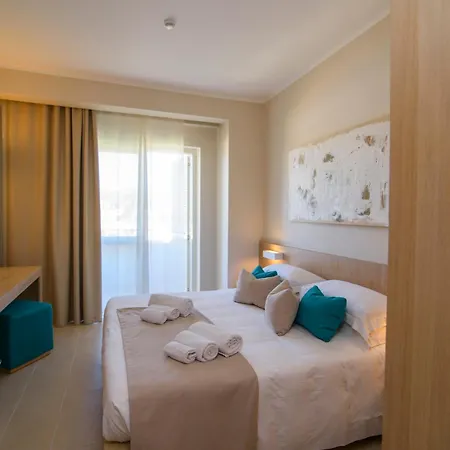 Grand President Hotel 4*