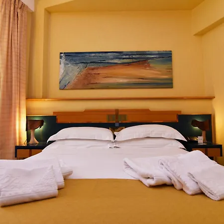 Hotel Grand President 4*