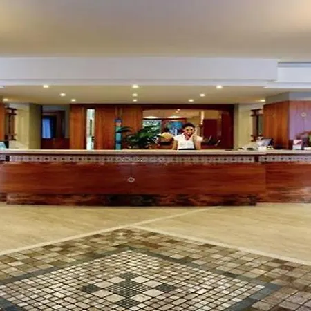 Grand President Hotel 4*