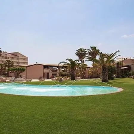 Grand President Hotel 4*