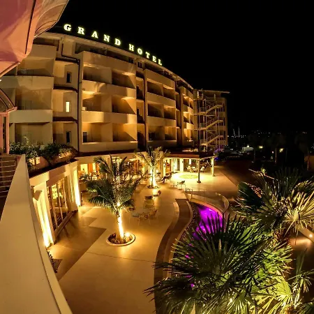 Hotel Grand President