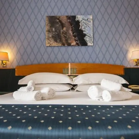 Grand President Hotel