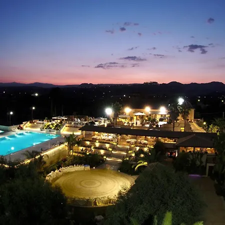 Hotel Grand President 4*