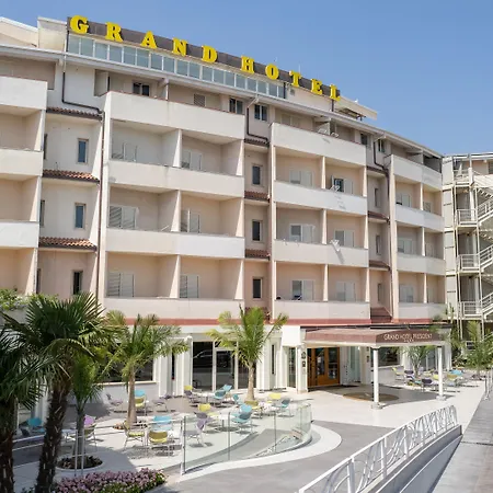 Grand President Hotel