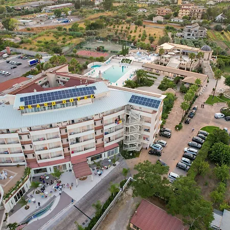 Grand President Hotel 4*