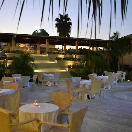 Hotel Grand President