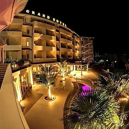 Hotel Grand President