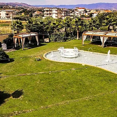 Grand President Hotel 4*
