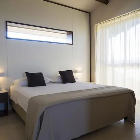 Hotel Grand President 4*