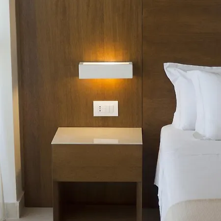 Grand President Hotel 4*