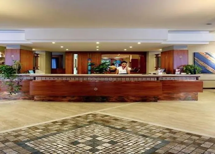 Grand President Hotel 4*